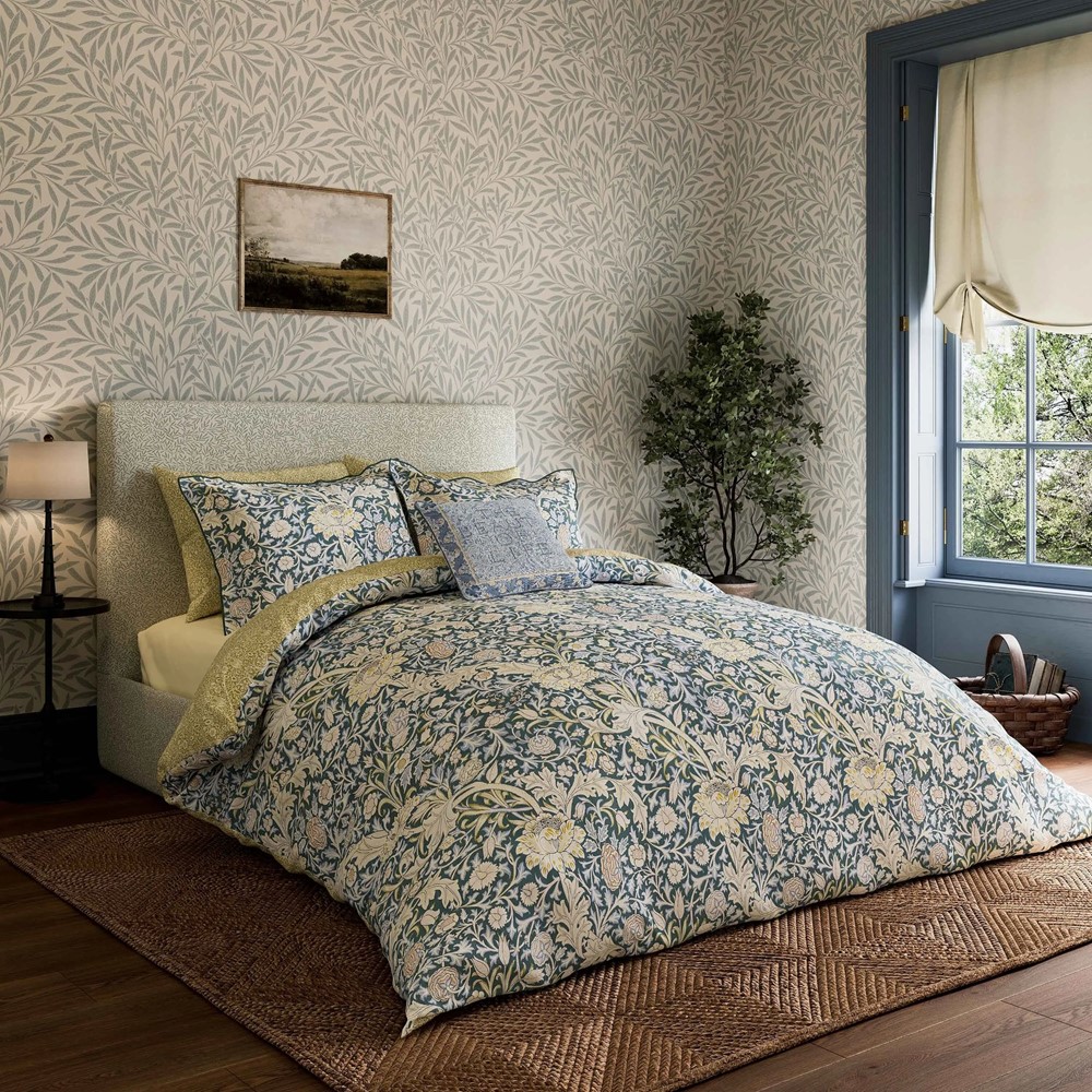 Trent Floral Bedding by Morris & Co in River Wandle Blue